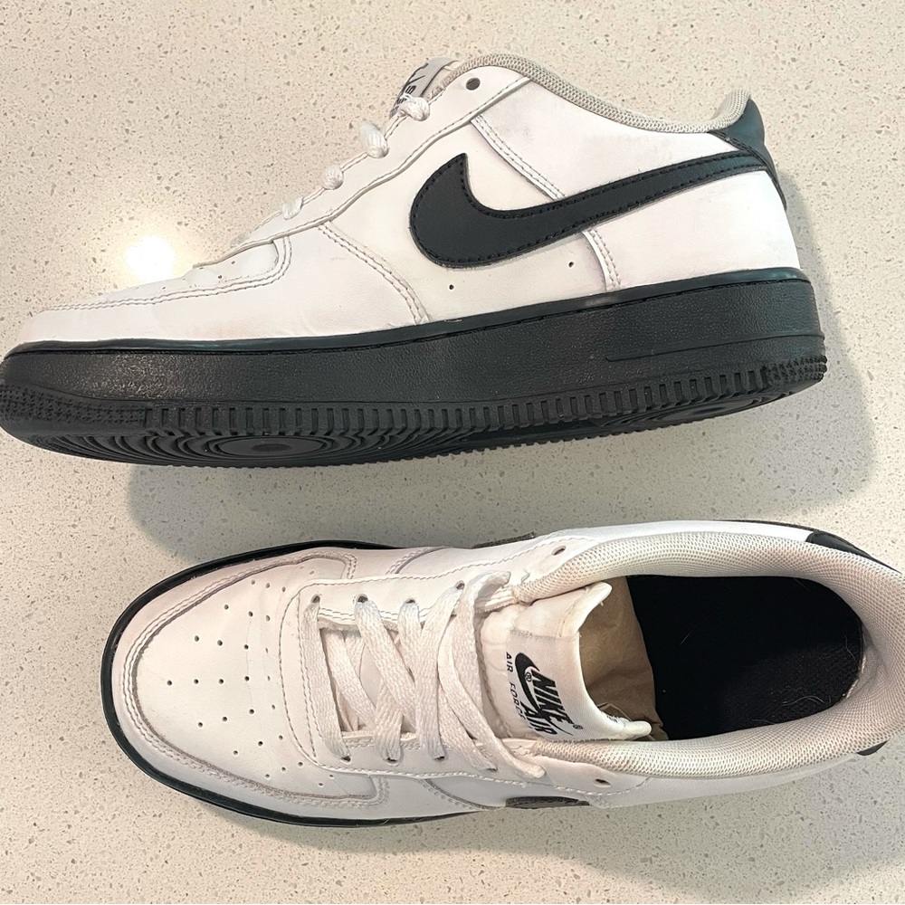 White and Black Air Force 1’s